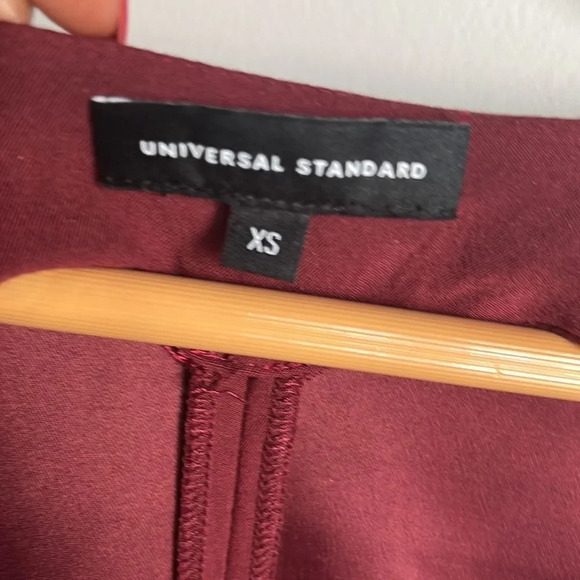 Universal Standard Marilyn Shift Dress - Picture 7 of 9